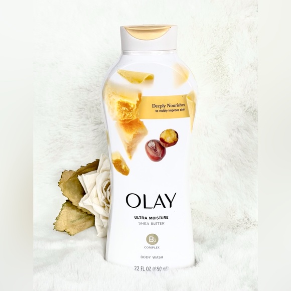 New with tags OLAY DEEPLY NOURISHING ULTRA MOISTURE BODY WASH w/B 3 COMPLEX - Picture 1 of 3
